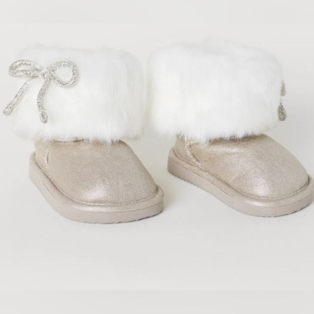 Warm Lined Boots H&M Size 1-2 Infant White/Shimmering Gold colored shoes sparkle